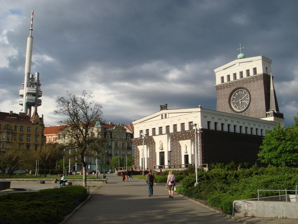 Tower Apartment Prag Værelse billede