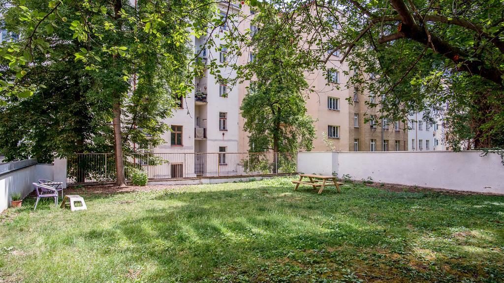 Tower Apartment Prag Eksteriør billede