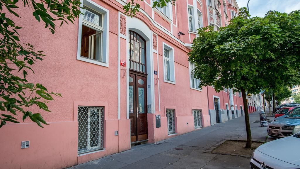 Tower Apartment Prag Eksteriør billede